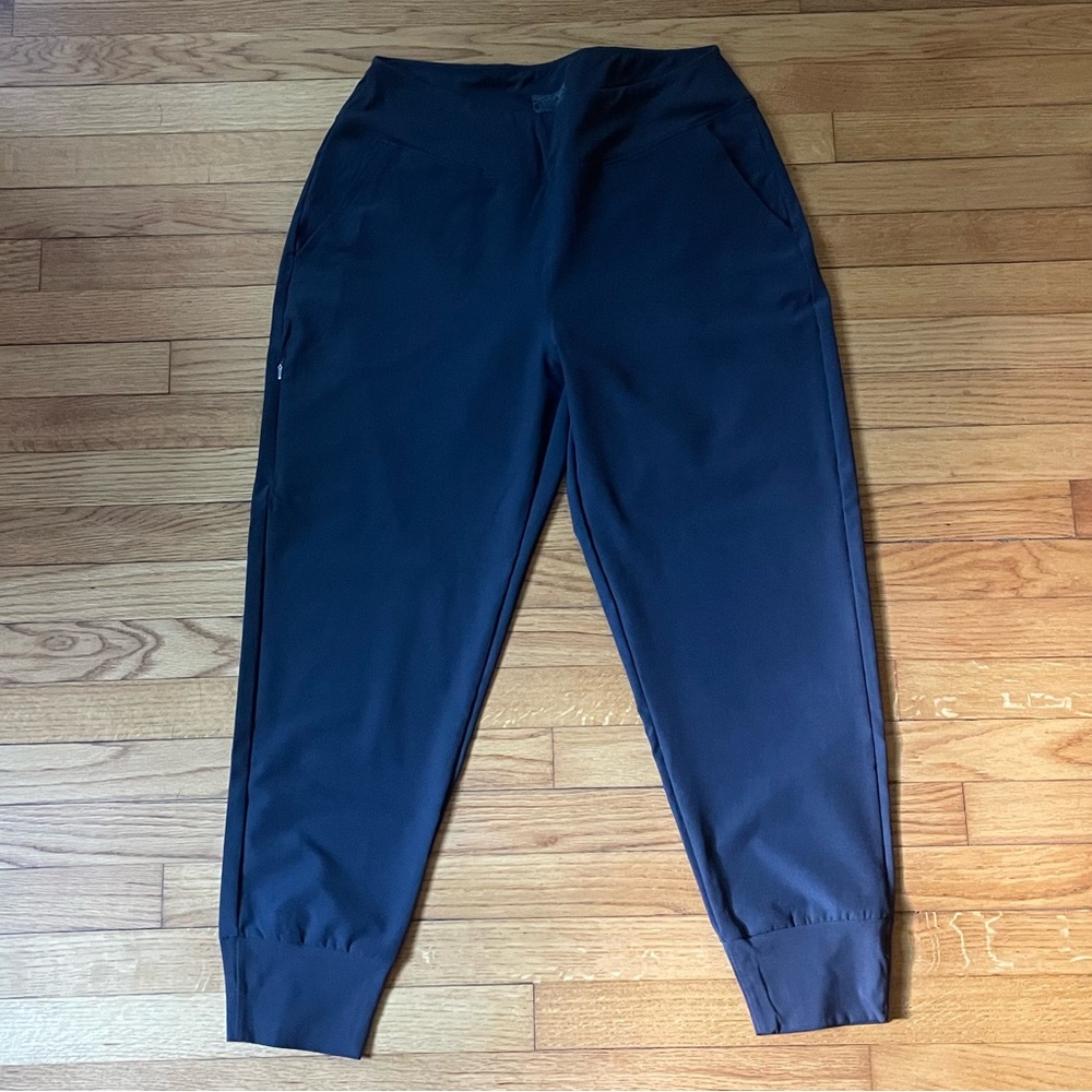 Patagonia Black Women’s Large Lightweight Jogger Pants